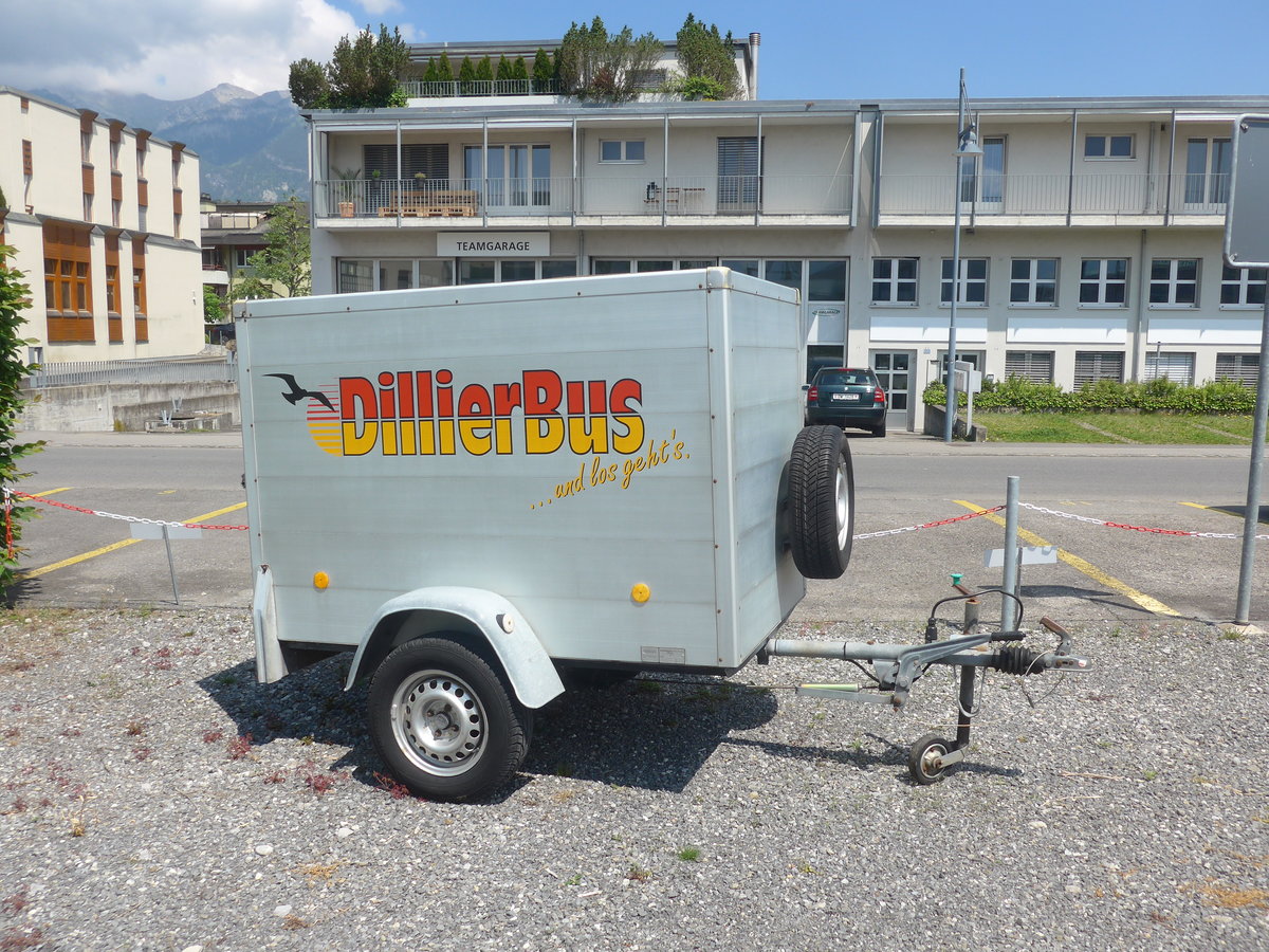 (217'052) - Dillier, Sarnen - OW 10'921 - BPW Gepckanhnger am 17. Mai 2020 in Sarnen, Postgarage