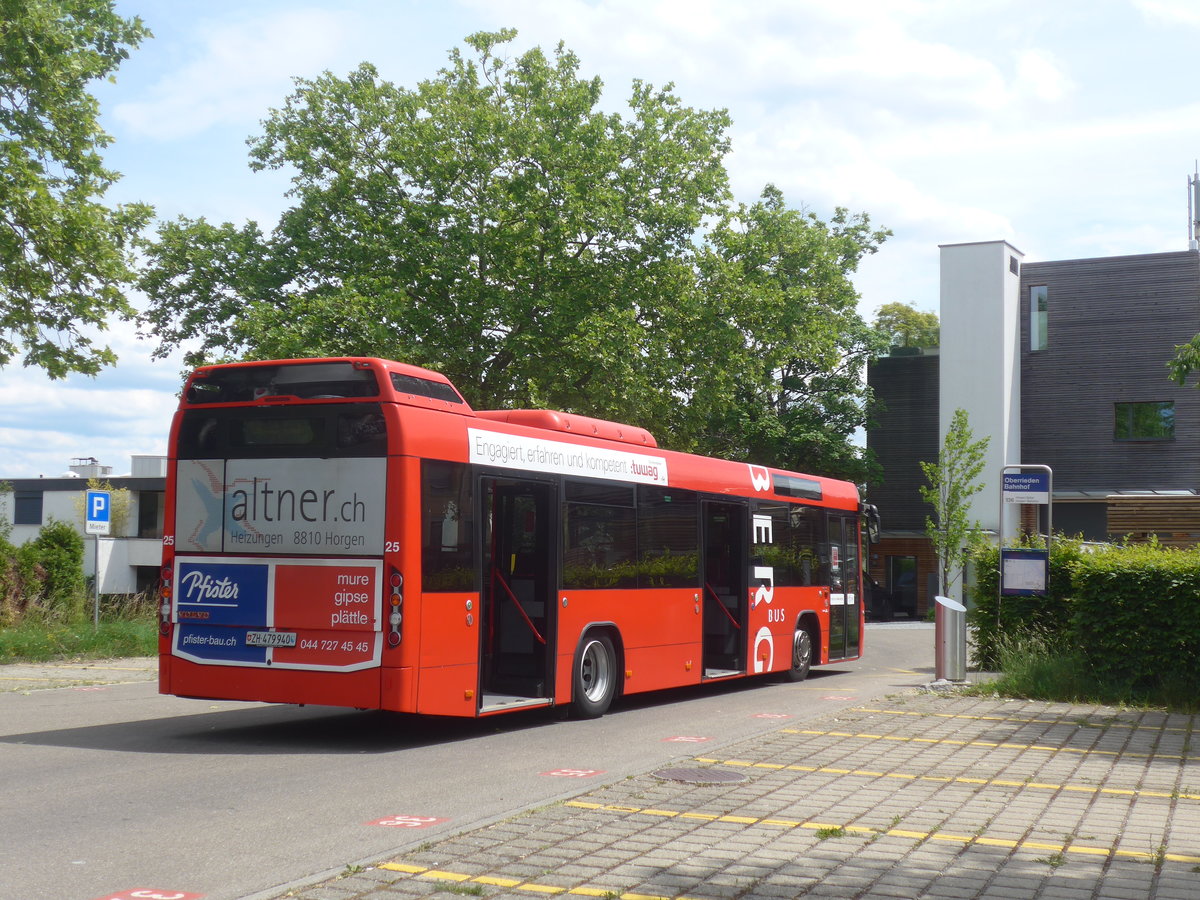 (217'424) - AHW Horgen - Nr. 25/ZH 479'940 - Volvo am 30. Mai 2020 beim Bahnhof Oberrieden