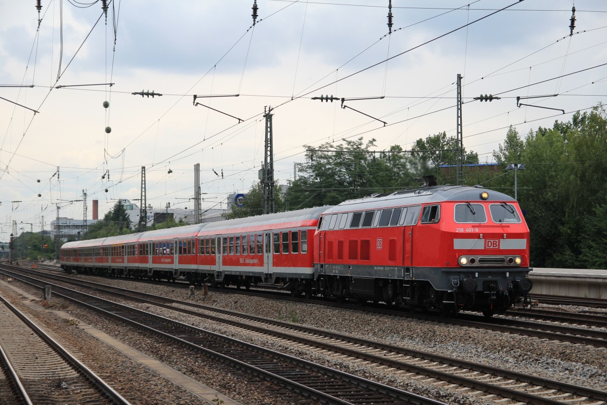 218 401-8 am 26. August 2013 in Mnchen-Heimeranplatz.