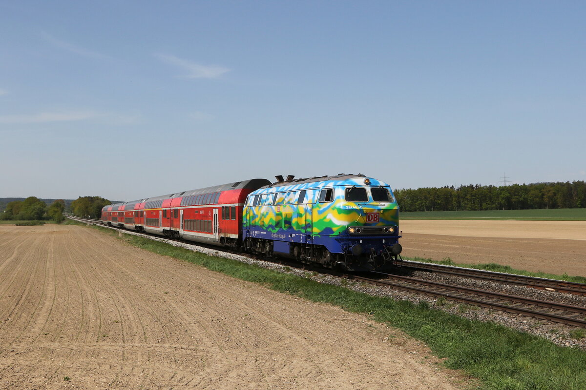 218 443 war am 30. April 2024 bei Unteracker auf dem Weg nach Regensburg.