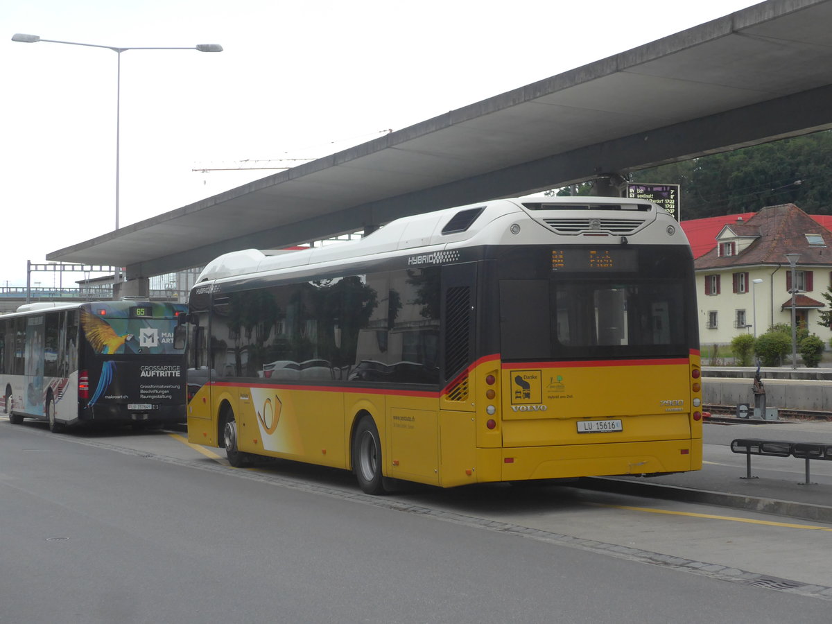 (218'027) - SB Trans, Sursee - Nr. 24/LU 15'616 - Volvo am 14. Juni 2020 beim Bahnhof Sursee