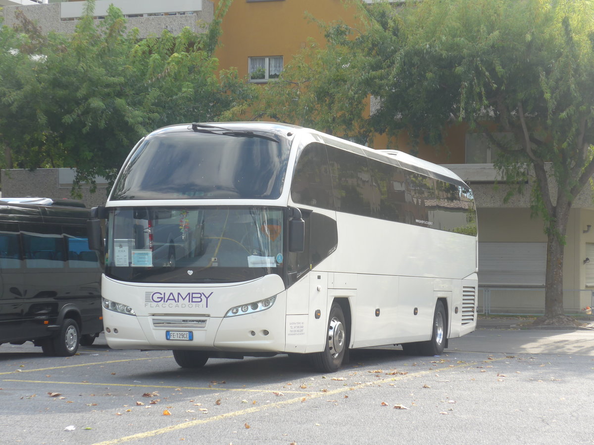 (220'530) - Aus Italien: Giamby, Gaverina Terme - FE-129 CE - Neoplan am 6. September 2020 in Brig, Postgarage