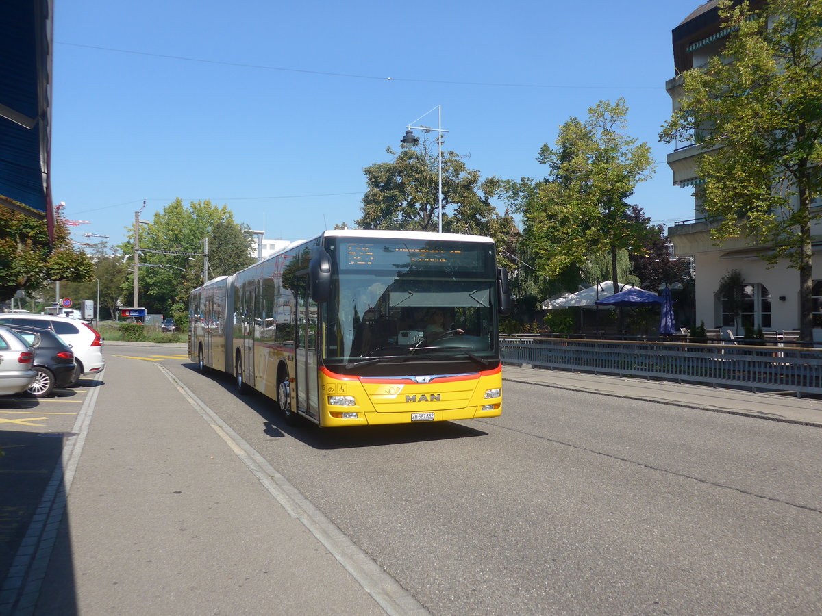 (220'620) - PostAuto Zrich - Nr. 315/ZH 587'882 - MAN am 12. September 2020 beim Bahnhof Blach