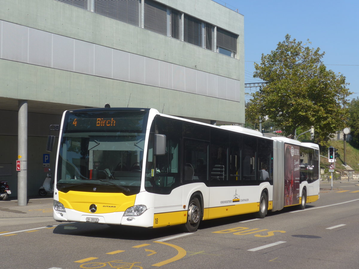 (220'632) - VBSH Schaffhausen - Nr. 18/SH 38'018 - Mercedes am 12. September 2020 beim Bahnhof Schaffhausen