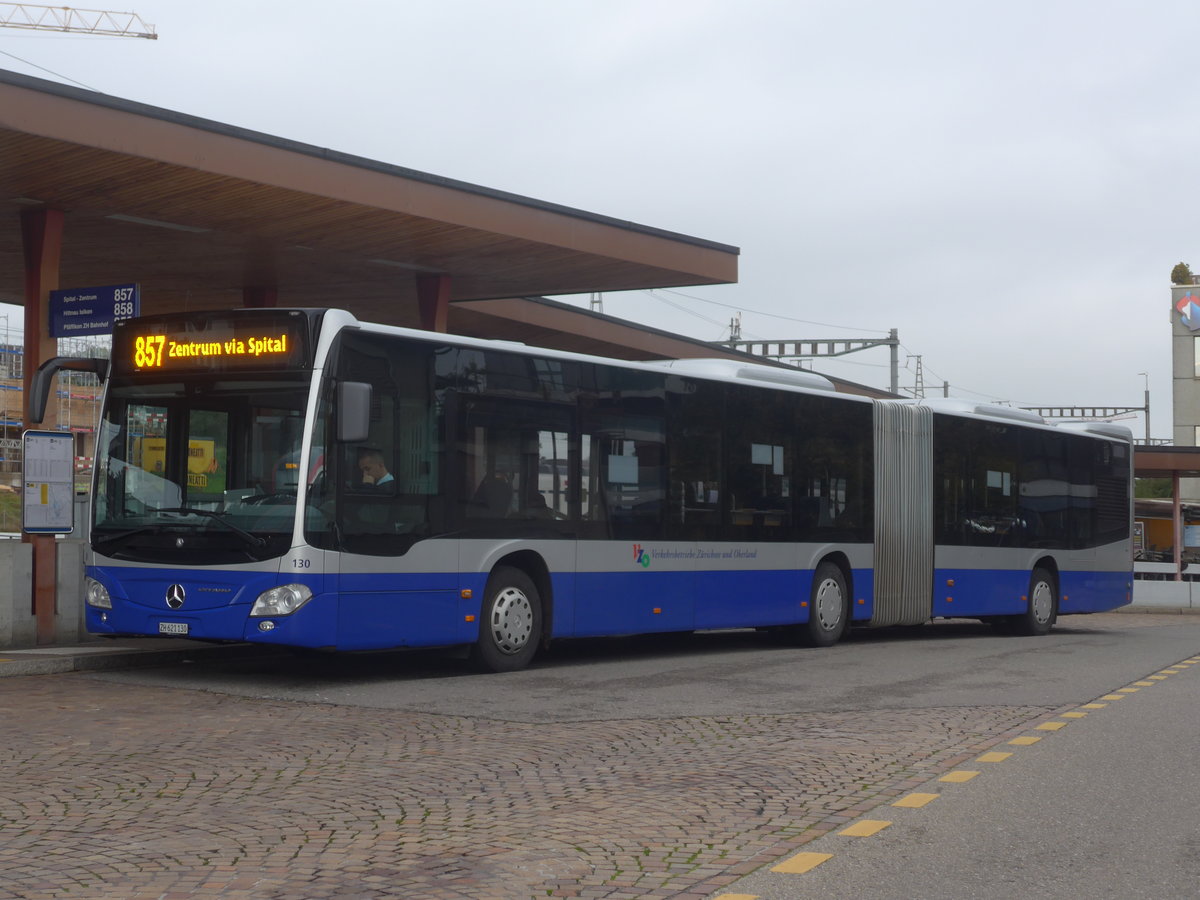 (221'780) - VZO Grningen - Nr. 130/ZH 621'130 - Mercedes am 12. Oktober 2020 beim Bahnhof Wetzikon