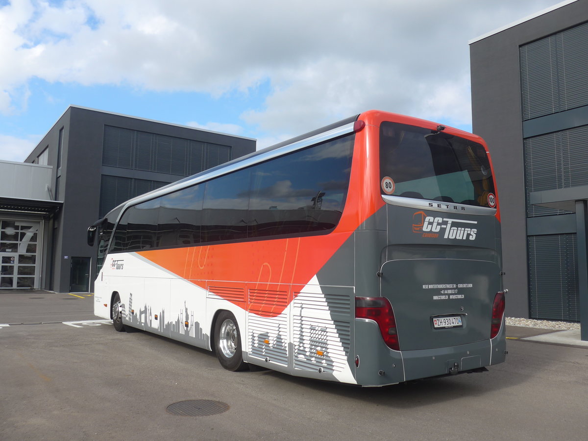 (222'043) - CC-Tours, Dietlikon - ZH 930'470 - Setra am 18. Oktober 2020 in Winterthur, EvoBus