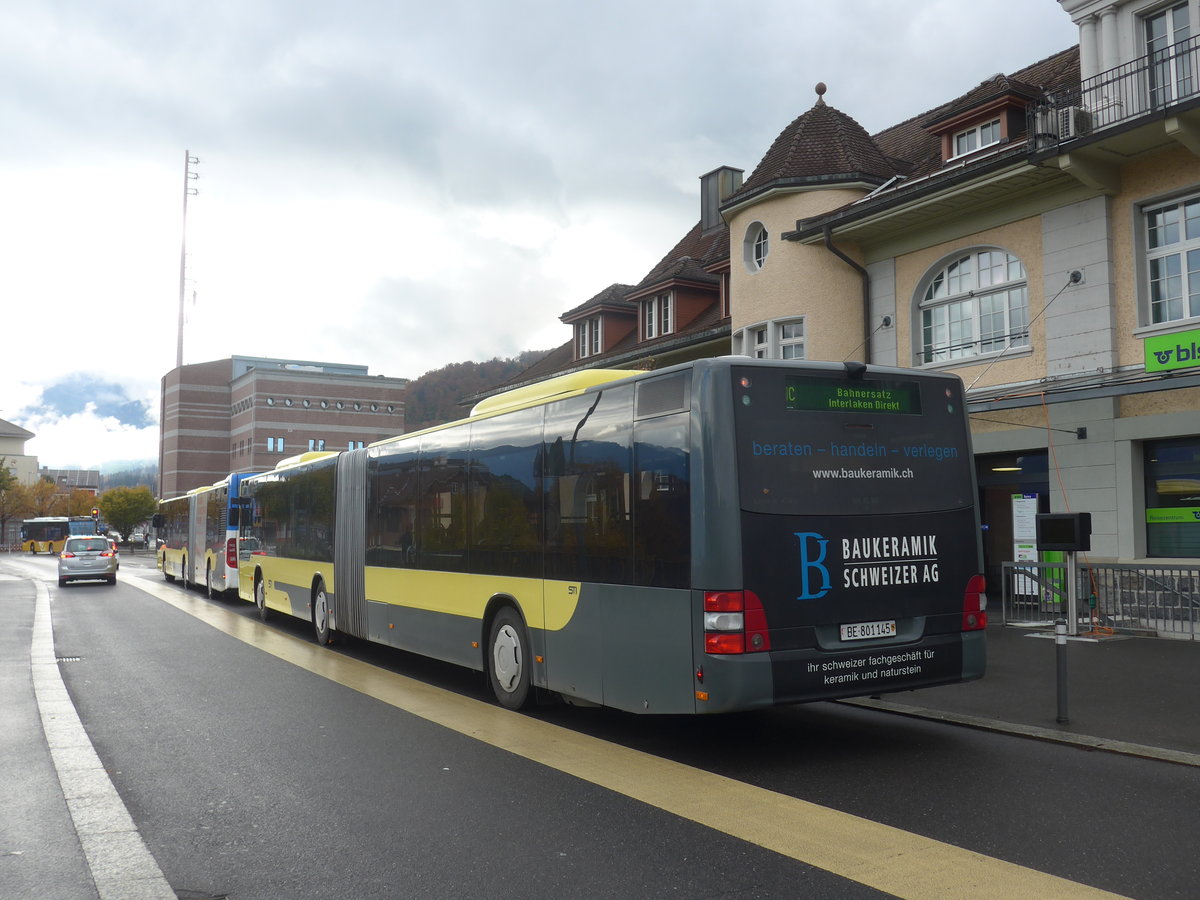 (222'600) - STI Thun - Nr. 145/BE 801'145 - MAN am 24. Oktober 2020 beim Bahnhof Spiez