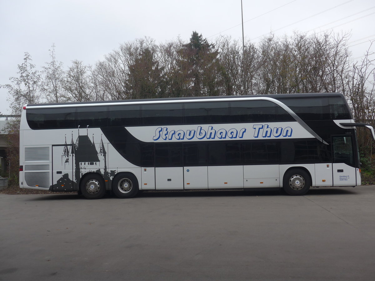 (222'916) - Straubhaar, Thun - Nr. 3 - Setra am 29. November 2020 in Kerzers, Interbus