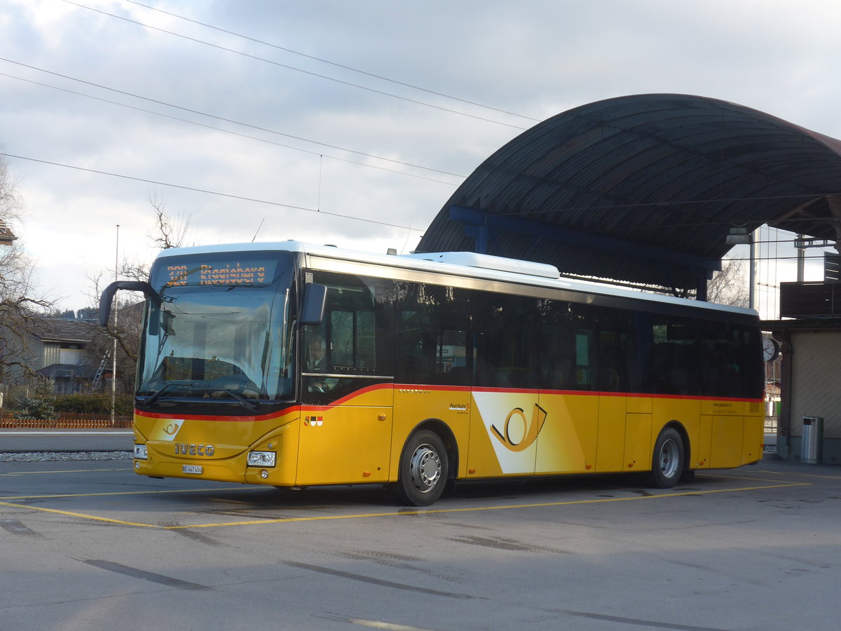 (223'114) - Engeloch, Riggisberg - Nr. 3/BE 447'406 - Iveco am 26. Dezember 2020 beim Bahnhof Thurnen