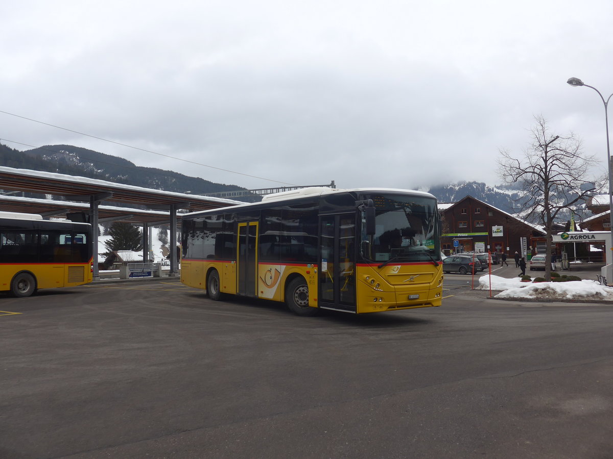 (223'441) - Kbli, Gstaad - BE 403'014 - Volvo am 7. Februar 2021 beim Bahnhof Gstaad