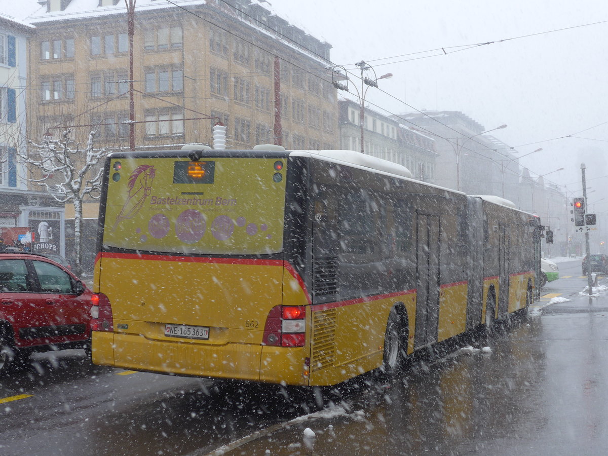 (224'180) - PostAuto Bern - Nr. 662/NE 165'363 - MAN (ex BE 610'549) am 14. Mrz 2021 beim Bahnhof La Chaux-de-Fonds (Einsatz CarPostal)