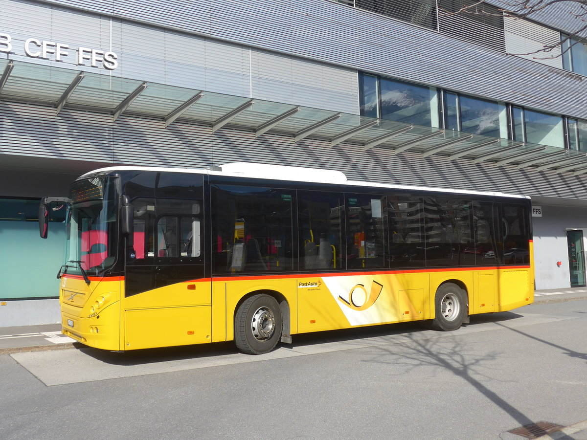 (224'482) - PostAuto Graubnden - GR 159'208 - Volvo am 28. Mrz 2021 beim Bahnhof Landquart