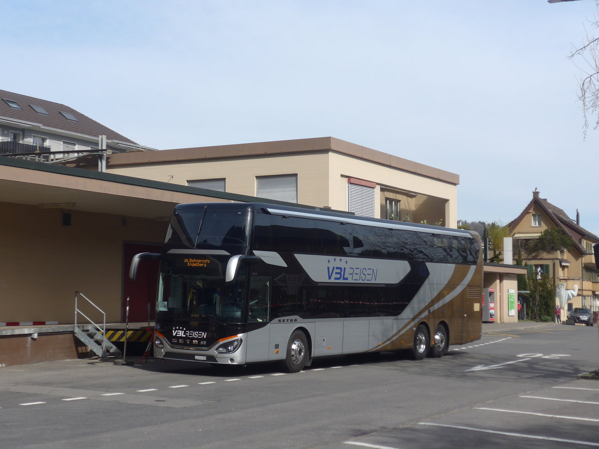 (224'808) - VBL Luzern - Nr. 808/LU 212'789 - Setra am 5. April 2021 beim Bahnhof Hergiswil