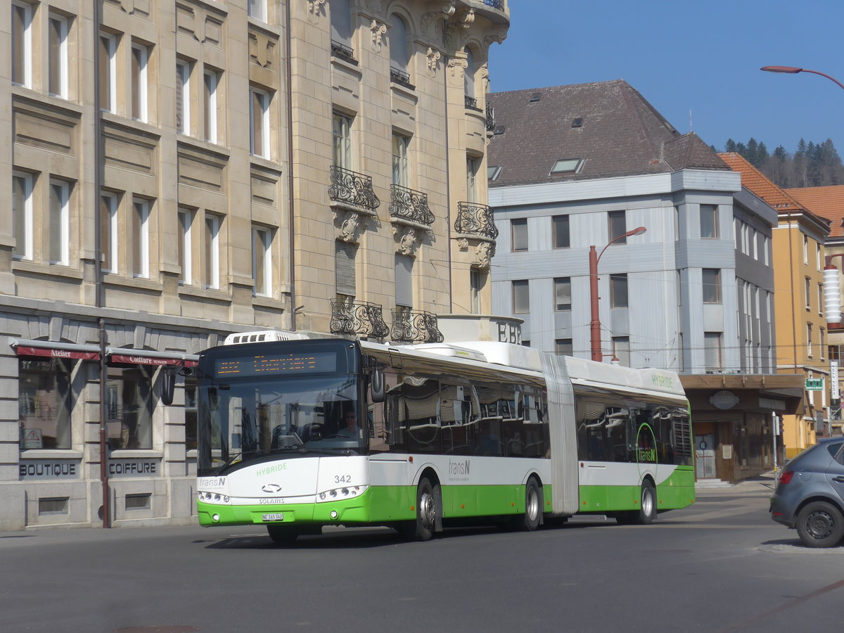 (225'029) - transN, La Chaux-de-Fonds - Nr. 342/NE 145'342 - Solaris am 17. April 2021 beim Bahnhof La Chaux-de-Fonds