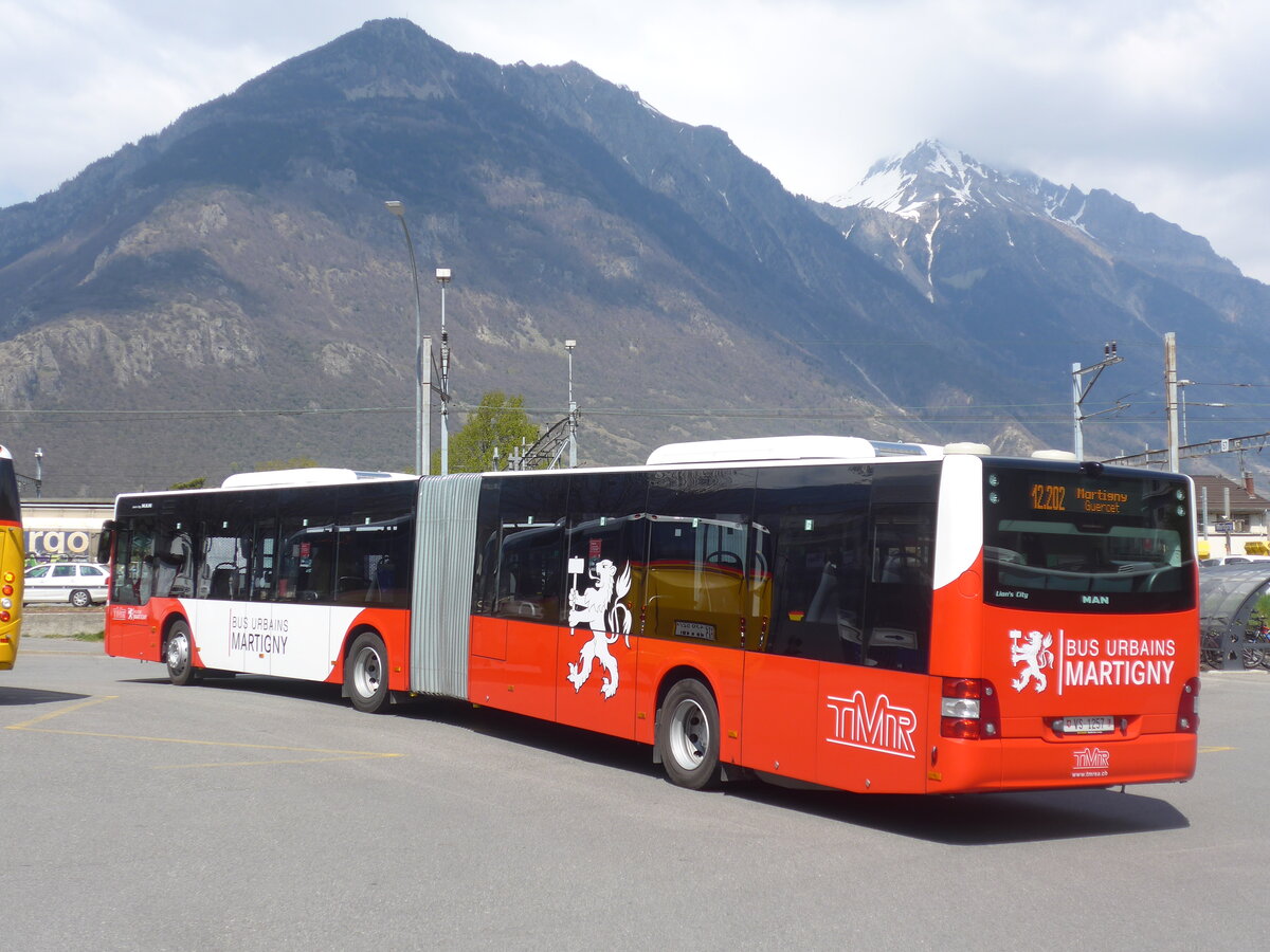 (225'139) - TMR Martigny - Nr. 152/VS 1257 - MAN am 19. April 2021 beim Bahnhof Martigny