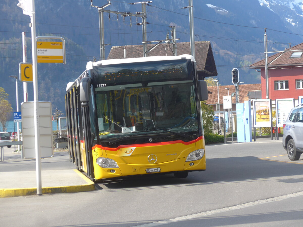 (225'188) - Flck, Brienz - Nr. 7/BE 623'971 - Mercedes am 21. April 2021 beim Bahnhof Brienz