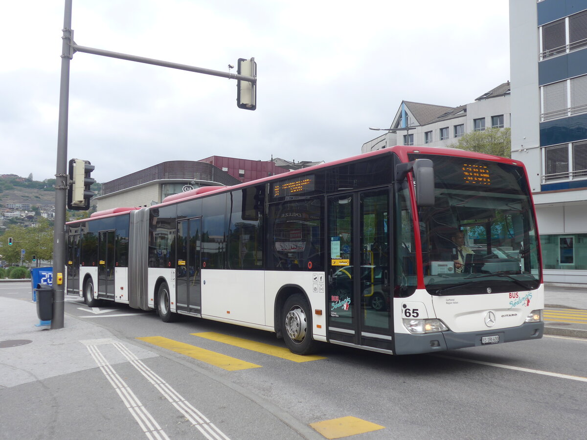 (225'422) - PostAuto Wallis - Nr. 65/VS 186'400 - Mercedes (ex Lathion, Sion Nr. 65) am 1. Mai 2021 beim Bahnhof Sion