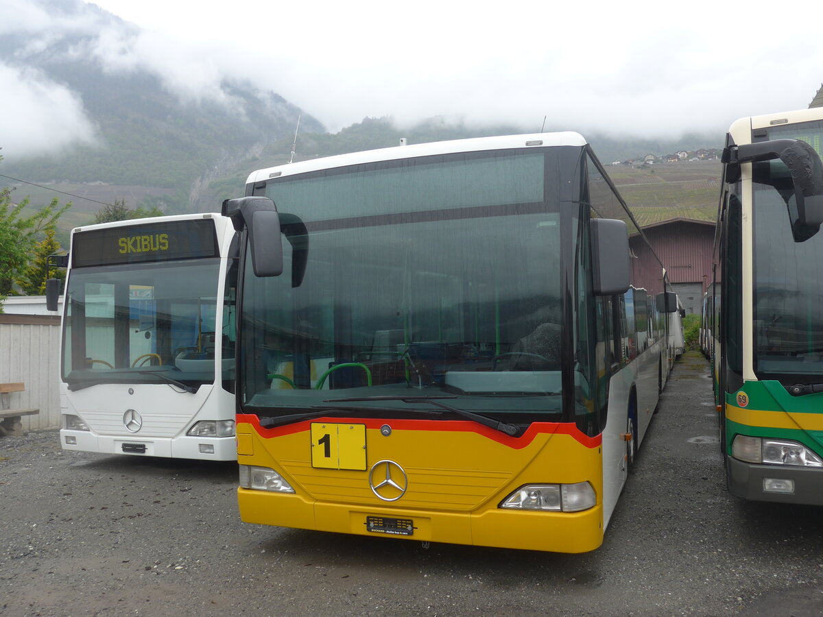 (225'467) - Buchard, Leytron - Nr. 61 - Mercedes (ex TPM Morges Nr. 60; ex TPL Lugano Nr. 3) am 1. Mai 2021 in Leytron, Garage