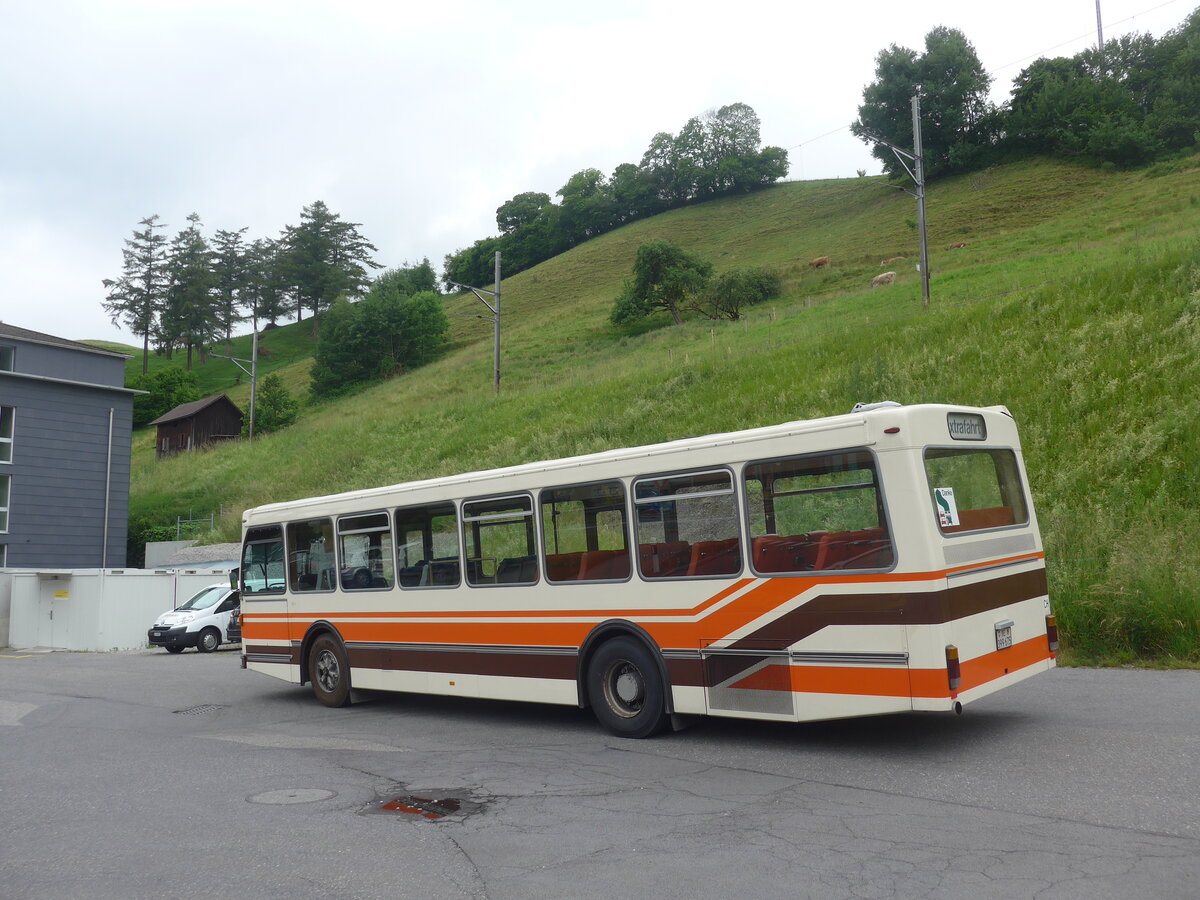 (225'762) - Wegmller, Mnsingen - BE 399'675 - FBW/R&J (ex Bamert, Wollerau) am 6. Juni 2021 in Kssnacht, Rest. Frohsinn