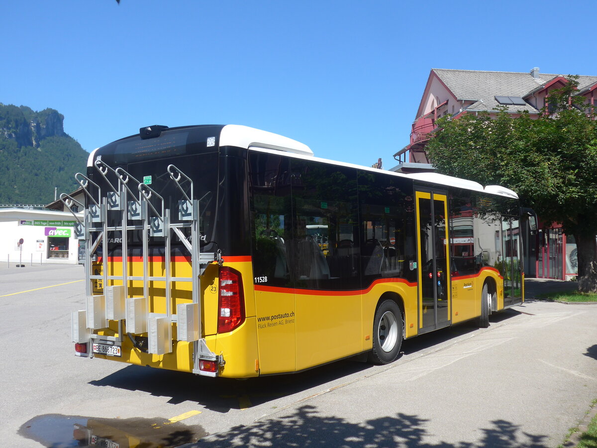 (226'259) - Flck, Brienz - Nr. 23/BE 868'723 - Mercedes am 10. Juli 2021 in Meiringen, Postautostation