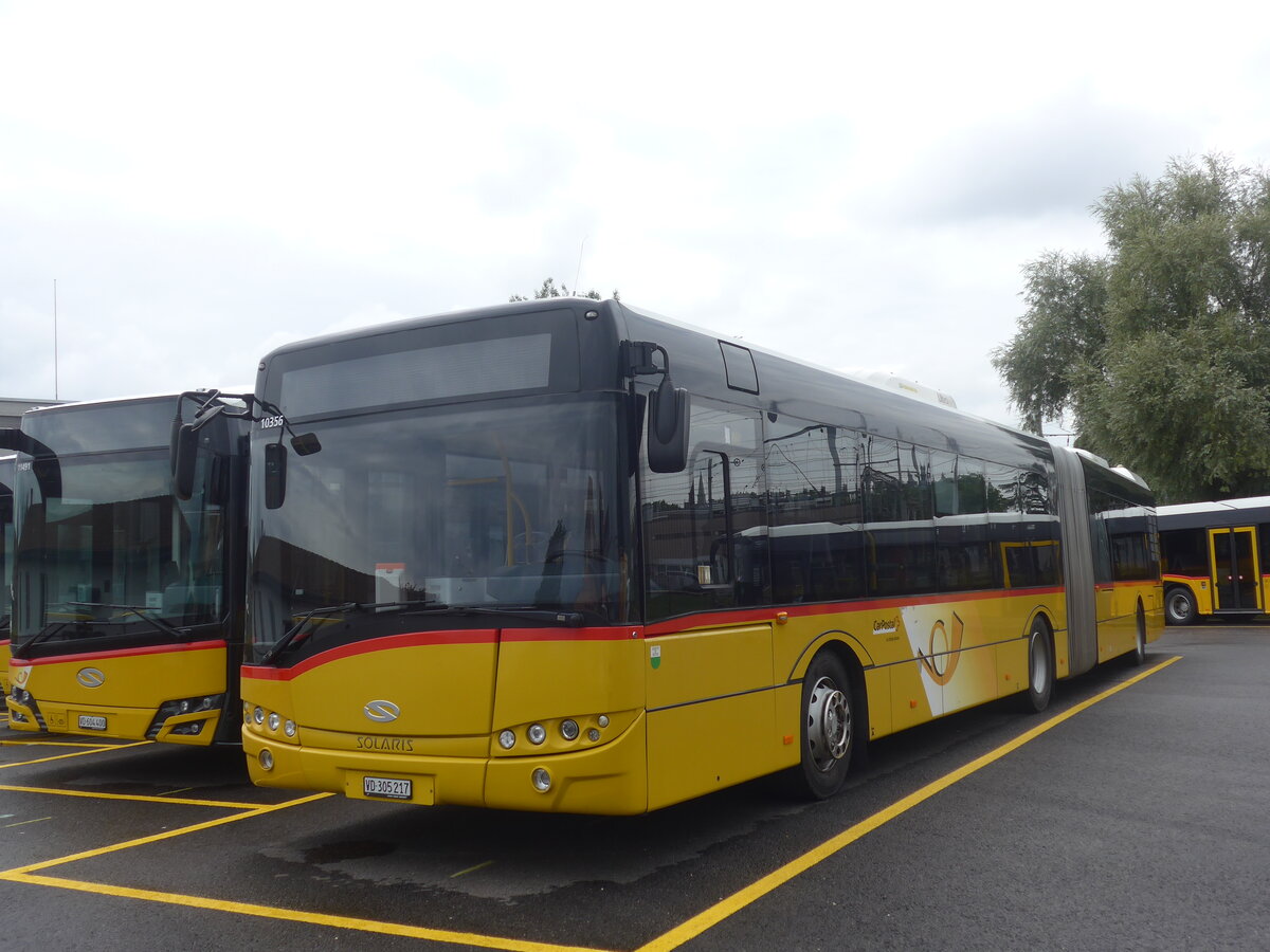 (226'905) - CarPostal Ouest - VD 305'217 - Solaris am 1. August 2021 in Yverdon, Garage