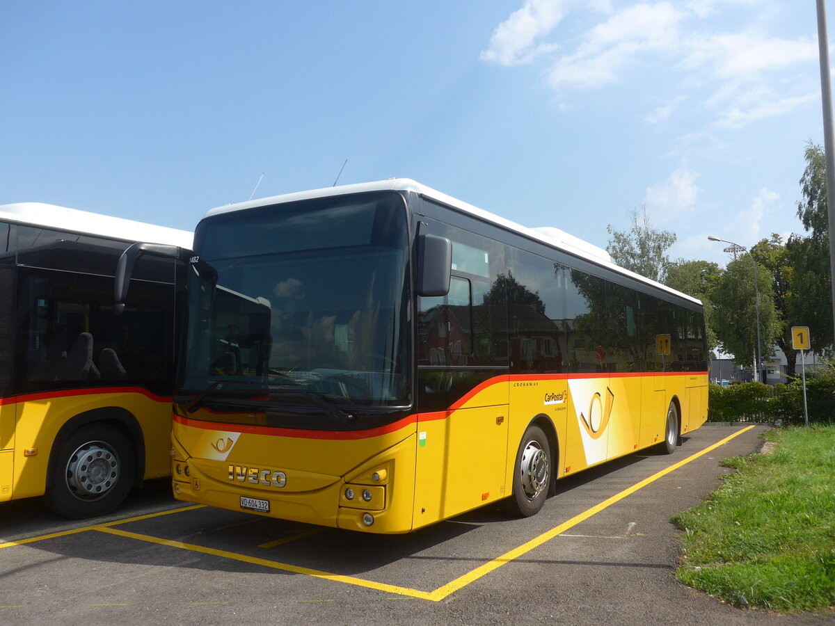 (227'279) - CarPostal Ouest - VD 604'332 - Iveco am 15. August 2021 in Yverdon, Garage