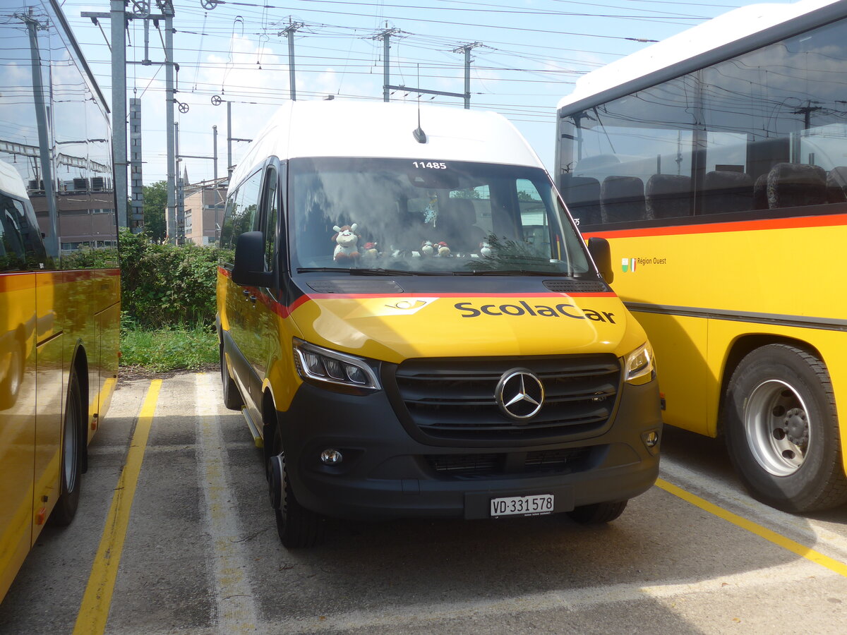 (227'293) - CarPostal Ouest - VD 331'578 - Mercedes am 15. August 2021 in Yverdon, Garage