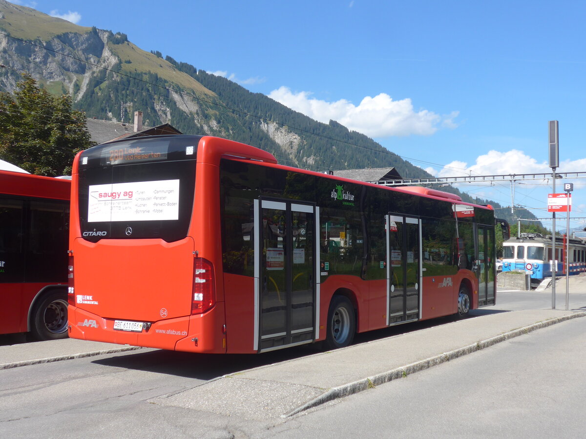 (228'011) - AFA Adelboden - Nr. 54/BE 611'056 - Mercedes am 13. September 2021 beim Bahnhof Lenk