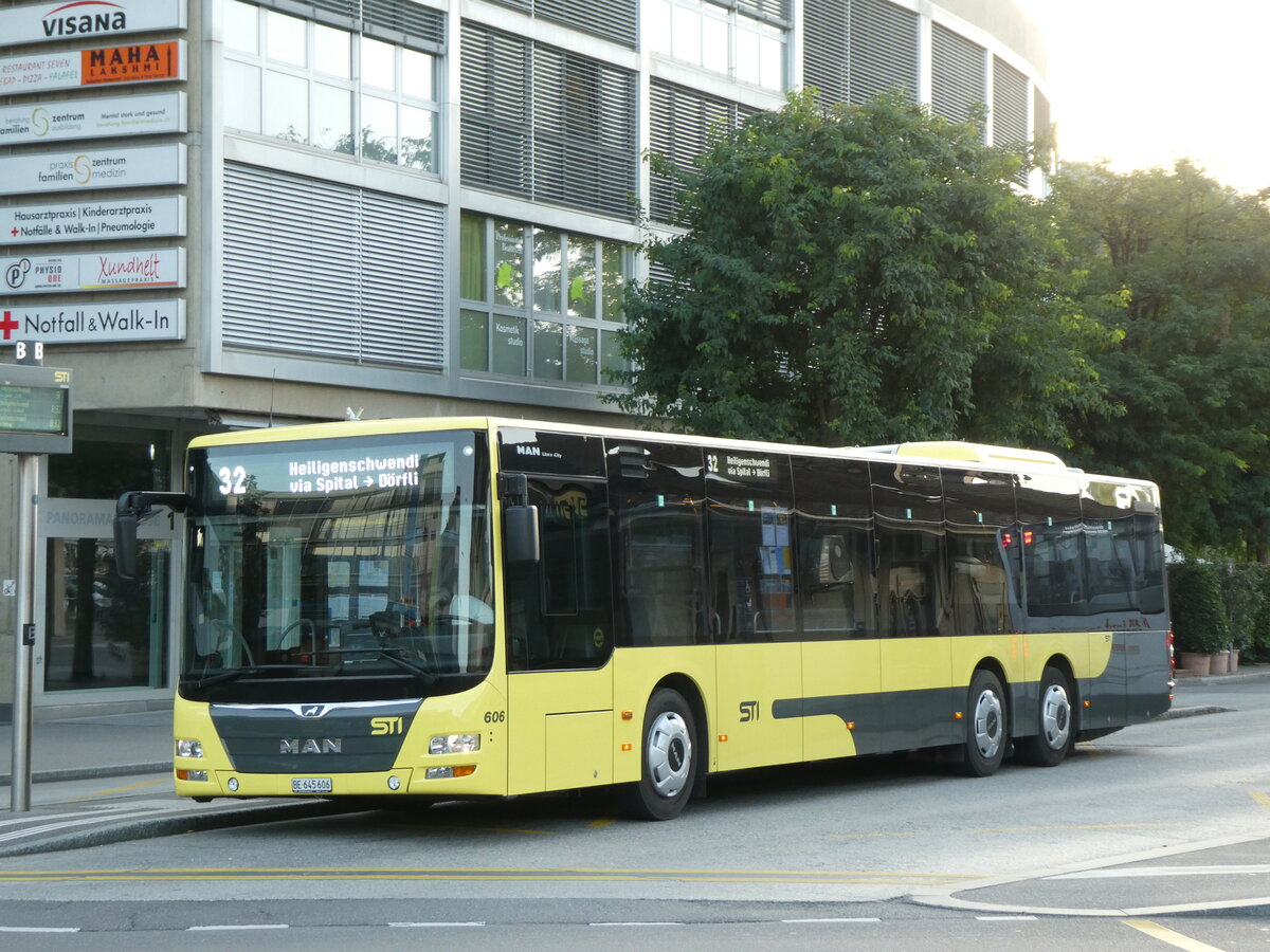 (228'241) - STI Thun - Nr. 606/BE 645'606 - MAN am 25. September 2021 beim Bahnhof Thun