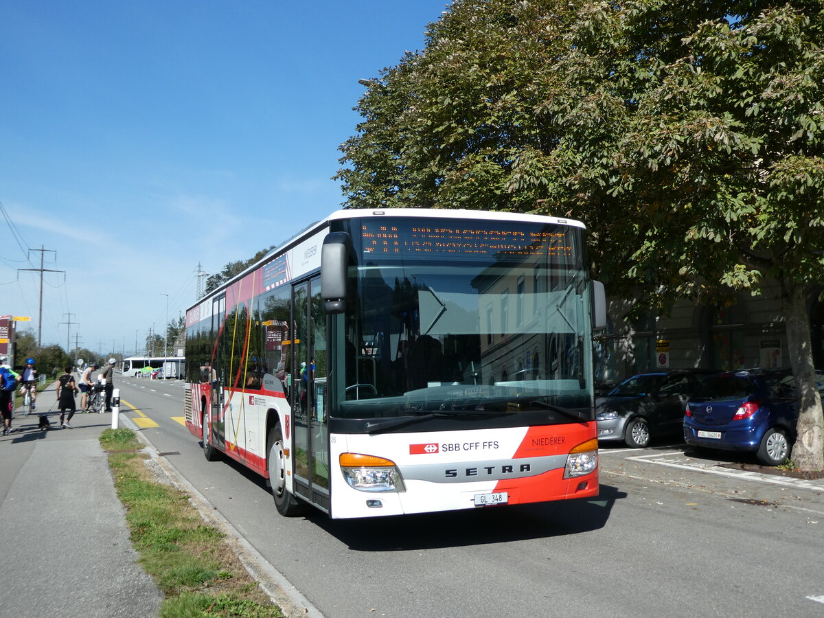 (228'583) - Niederer, Filzbach - Nr. 26/GL 348 - Setra am 2. Oktober 2021 beim Bahnhof Ziegelbrcke