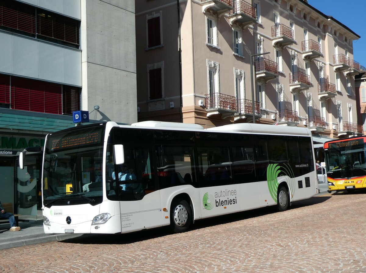 (229'188) - ABl Biasca - Nr. 22/TI 231'022 - Mercedes am 14. Oktober 2021 beim Bahnhof Bellinzona