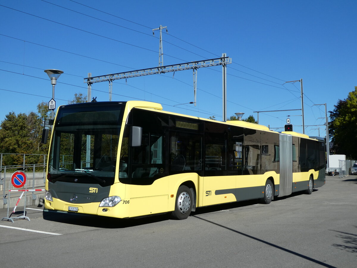 (229'849) - STI Thun - Nr. 706/BE 818'706 - Mercedes am 24. Oktober 2021 beim Bahnhof Wimmis