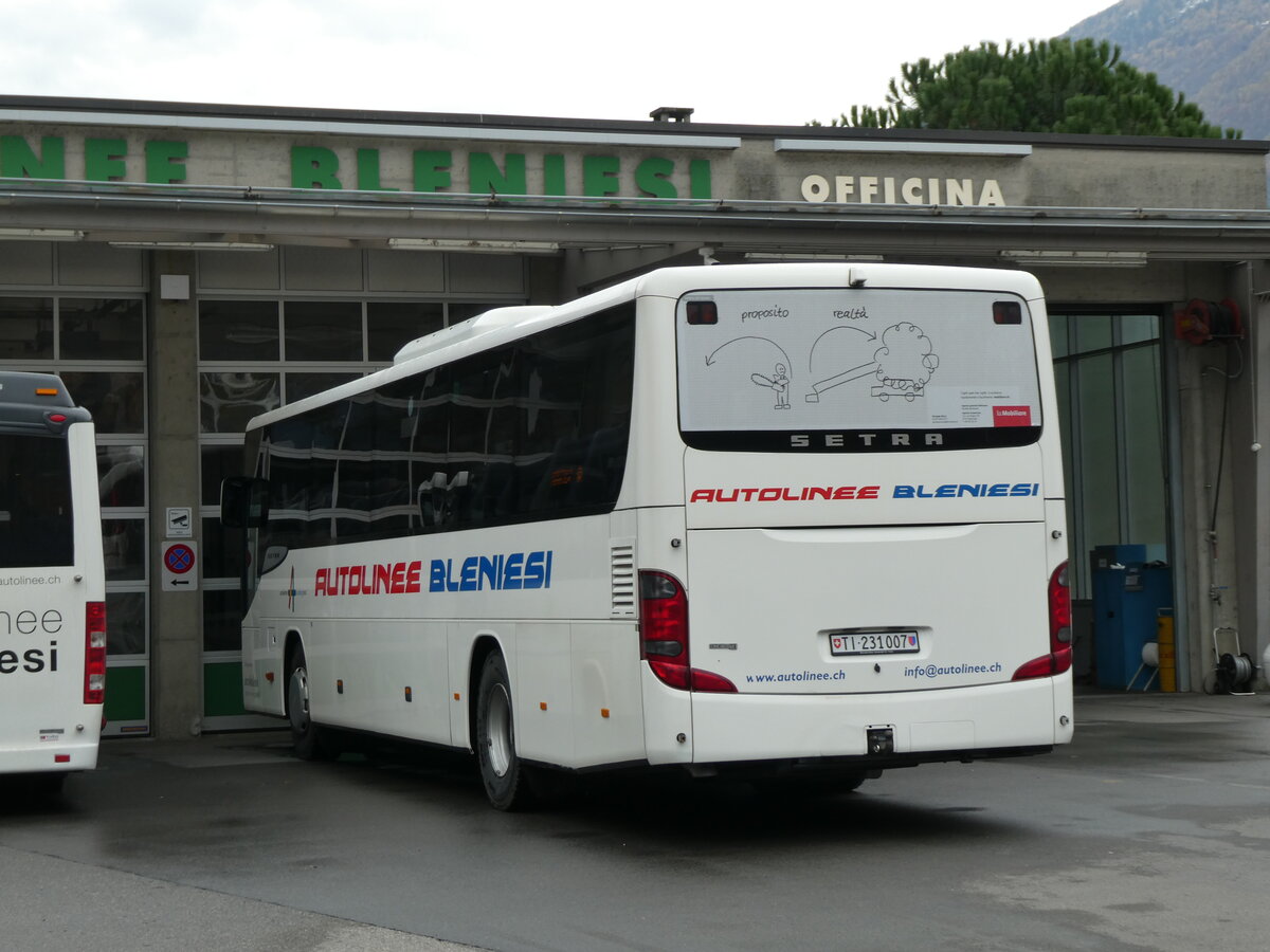 (230'440) - ABl Biasca - Nr. 7/TI 231'007 - Setra am 10. November 2021 in Biasca, Garage