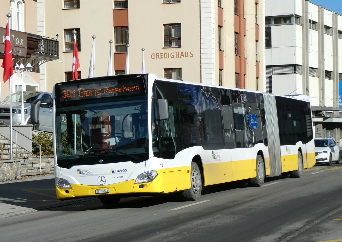 (230'521) - VBD Davos - Nr. 12/GR 88'321 - Mercedes am 12. November 2021 beim Bahnhof Davos Dorf