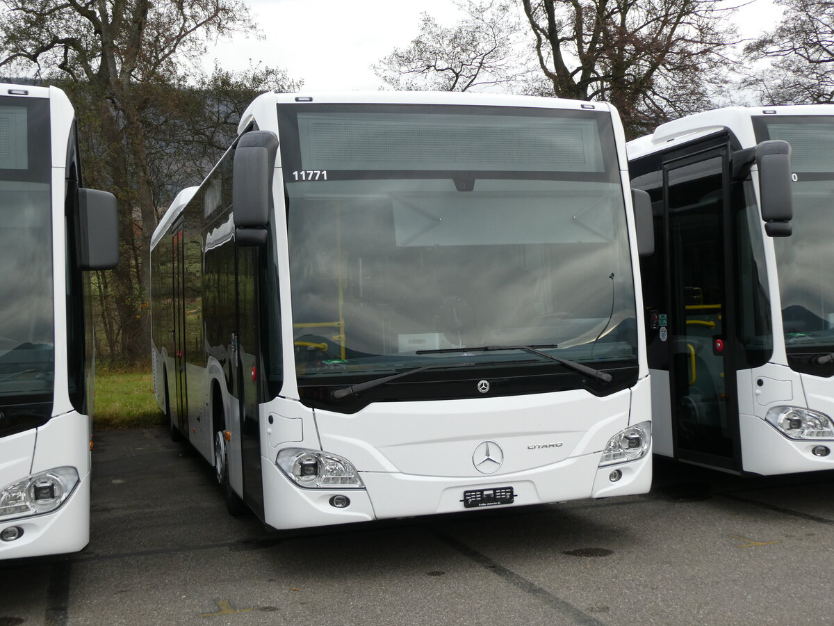 (230'617) - CarPostal Ouest - PID 11'771 - Mercedes am 13. November 2021 in Develier, Parkplatz