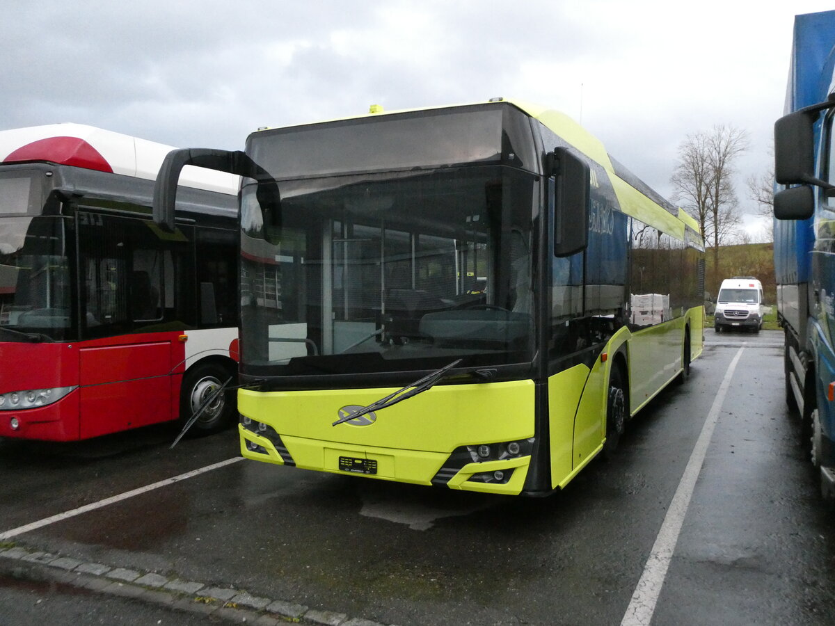 (230'975) - Fr Liechtenstein: BOS PS Anstalt, Vaduz - Nr. 527 - Solaris am 27. November 2021 in Ruswil, Garage ARAG