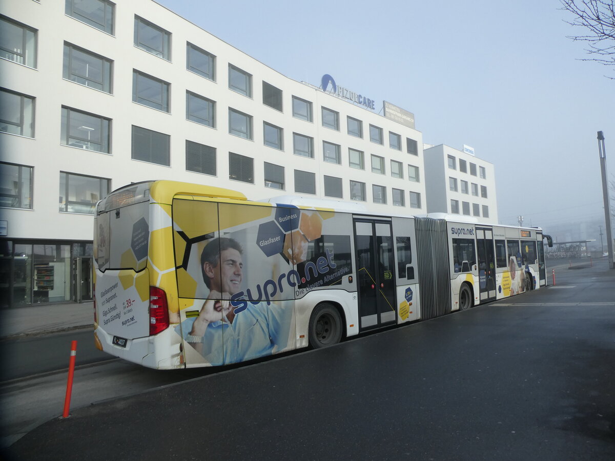 (231'291) - Aus Liechtenstein: BOS PS Anstalt, Vaduz - Nr. 595/FL 40'237 - Mercedes (ex PLA Vaduz Nr. 63) am 15. Dezember 2021 beim Bahnhof Sargans