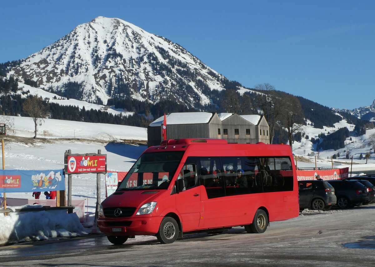 (231'451) - Leysin-Excursions, Leysin - VD 625'785 - Mercedes (ex VZO Grningen Nr. 251) am 18. Dezember 2021 in Leysin, Centre sportif