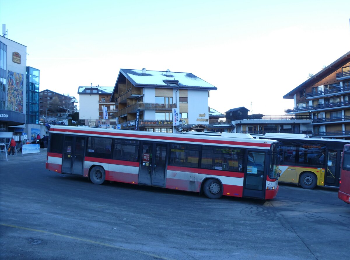 (231'638) - Lathion, Sion - Nr. 26/VS 478'999 - Scania/Hess (ex AAGS Schwyz Nr. 12) am 1. Januar 2022 in Haute-Nendaz, Tlcabine