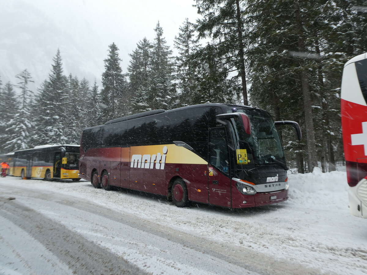 (231'897) - Marti, Kallnach - Nr. 17/BE 572'217 - Setra am 9. Januar 2022 in Adelboden, Unter dem Birg