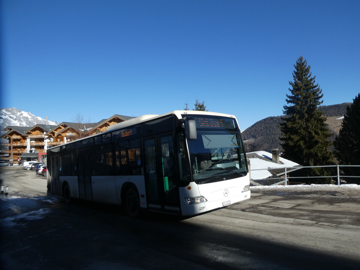 (232'108) - Buchard, Leytron - Nr. 70/VS 84'250 - Mercedes (ex MBC Morges Nr. 79) am 19. Januar 2022 in La Tzoumaz, Tlcabine