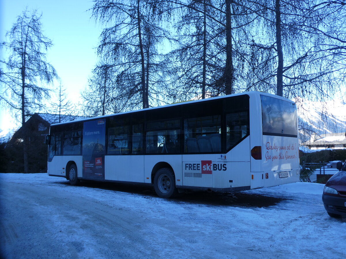 (232'117) - Buchard, Leytron - Nr. 63/VS 84'255 - Mercedes (ex BLT Oberwil Nr. 45) am 19. Januar 2022 in La Tzoumaz, Villy