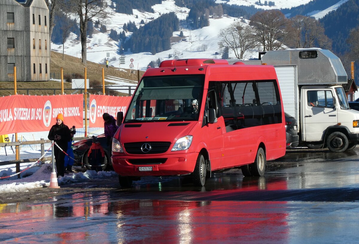 (232'281) - Leysin-Excursions, Leysin - VD 625'785 - Mercedes (ex VZO Grningen Nr. 251) am 22. Januar 2022 in Leysin, Centre sportif