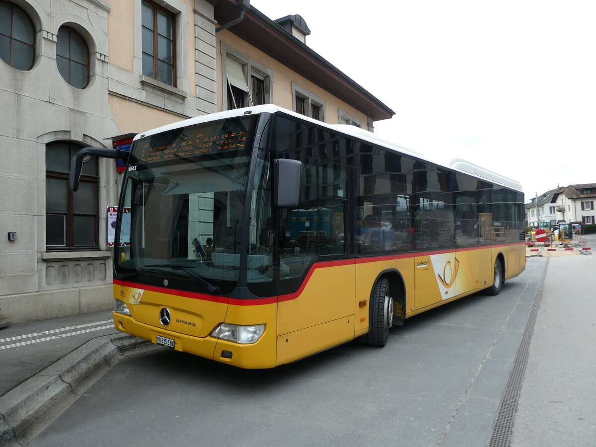 (232'668) - CarPostal Ouest - VD 335'330 - Mercedes am 6. Februar 2022 beim Bahnhof Delmont