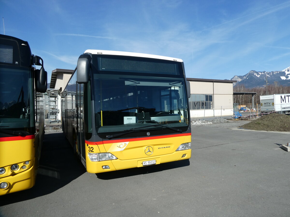 (232'775) - MOB Montreux - Nr. 32/VS 55'112 - Mercedes am 12. Februar 2022 in Collombey, Garage TPC