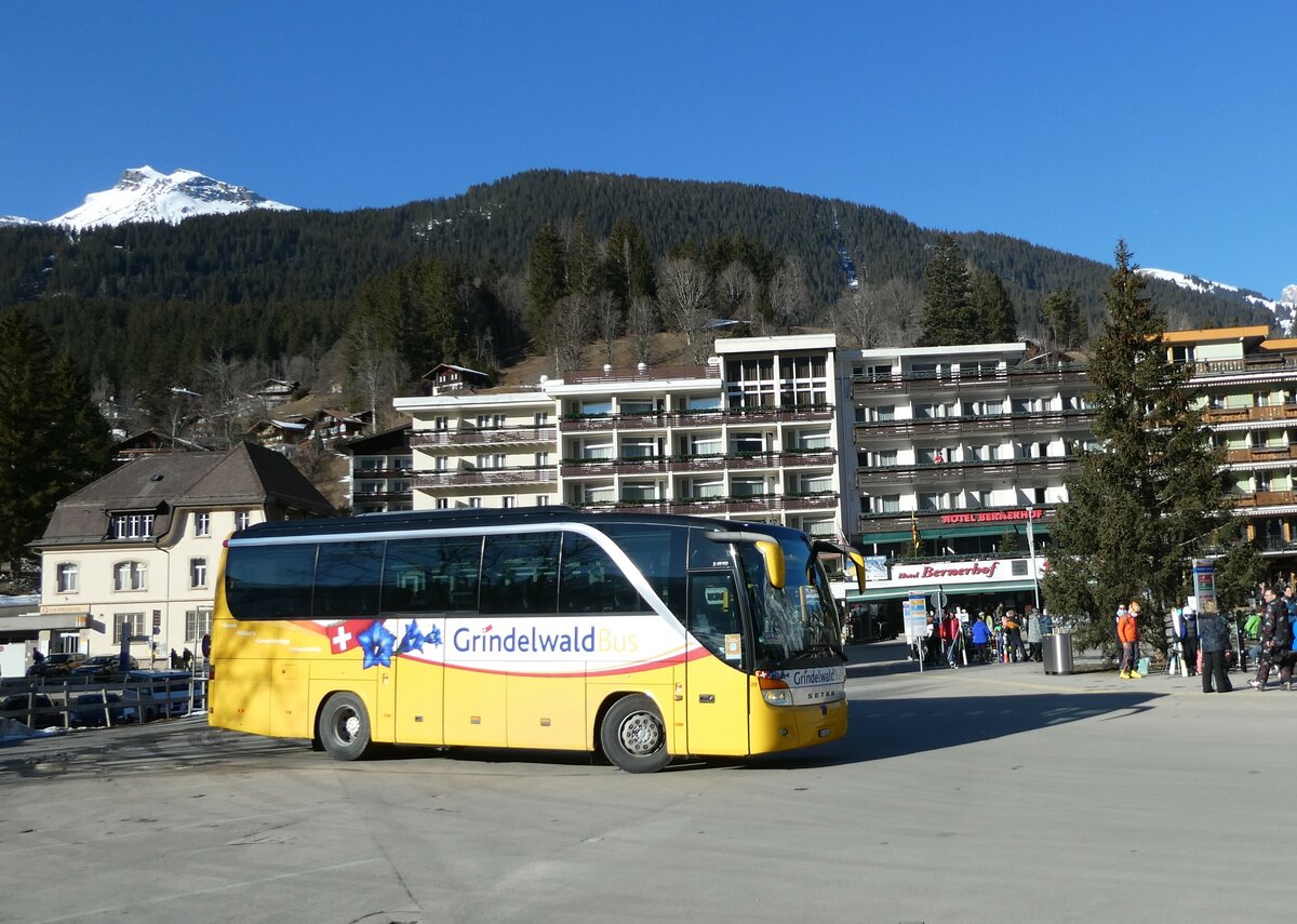 (233'298) - Grindelwaldbus, Grindelwald - Nr. 29/BE 47'910 - Setra am 27. Februar 2022 beim Bahnhof Grindelwald