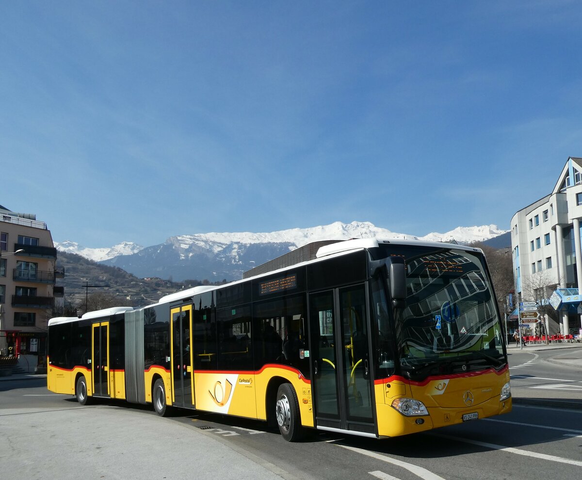 (233'443) - Buchard, Leytron - VS 241'996 - Mercedes am 7. Mrz 2022 beim Bahnhof Sion