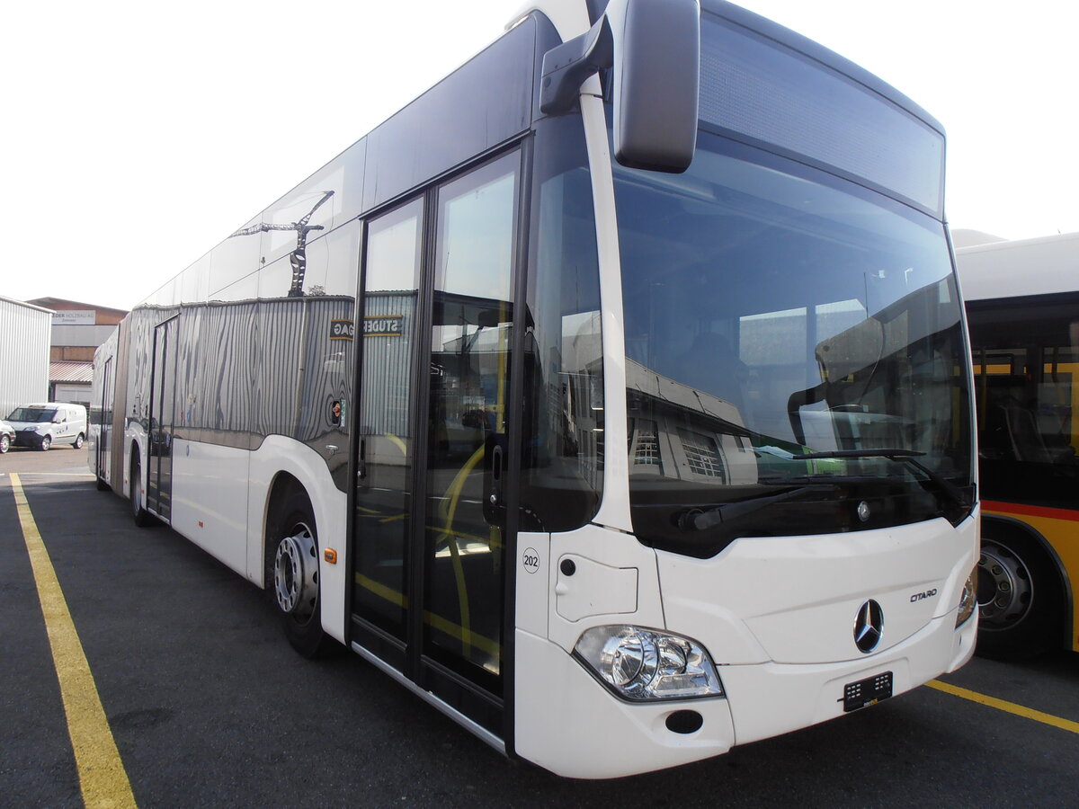 (233'869) - Interbus, Yverdon - Nr. 202 - Mercedes (ex Zuklin, A-Klosterneuburg) am 12. Mrz 2022 in Kerzers, Interbus