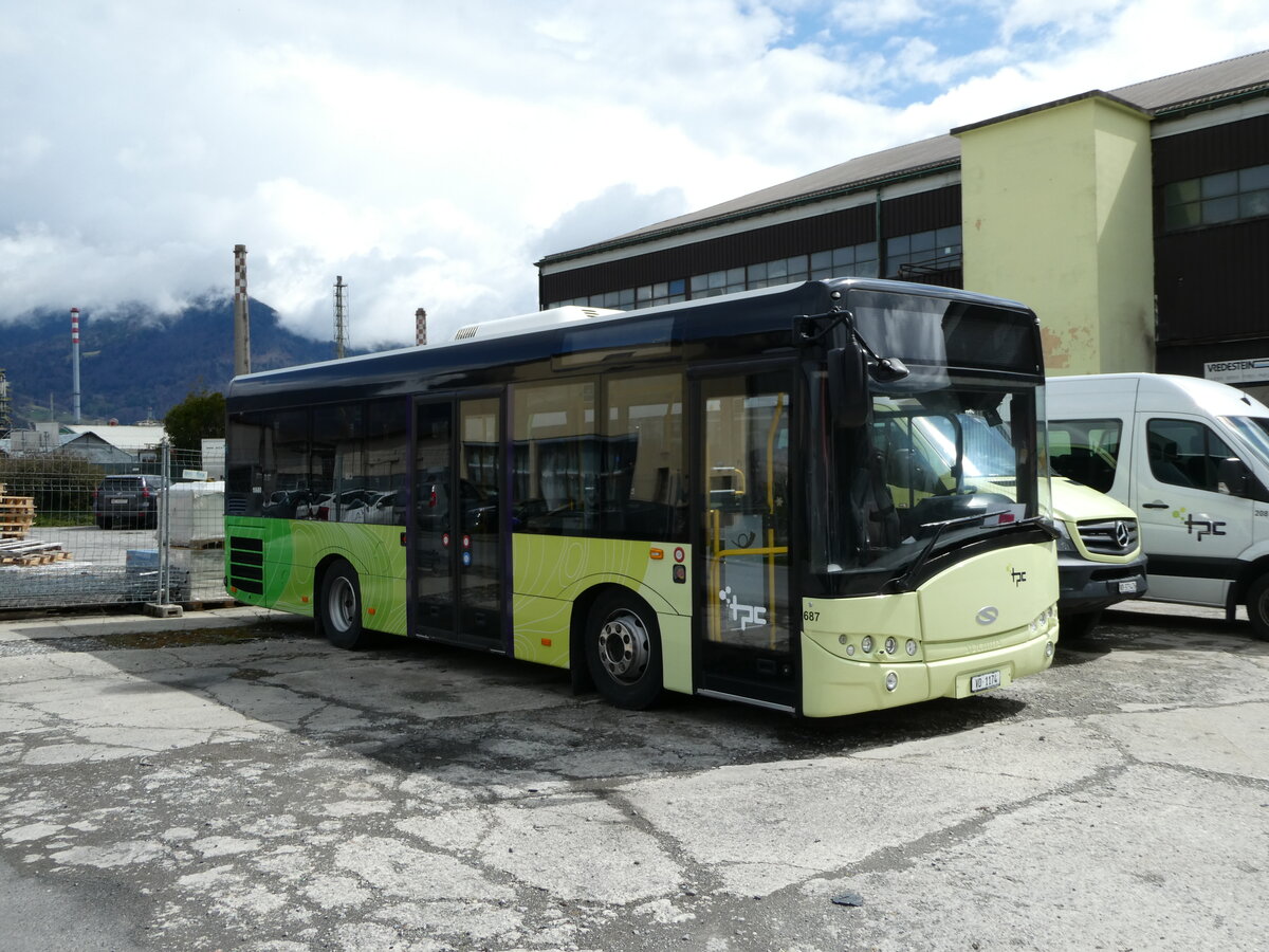 (234'284) - TPC Aigle - Nr. 687/VD 1174 - Solaris (ex Nr. CP20) am 9. April 2022 in Collombey, Garage