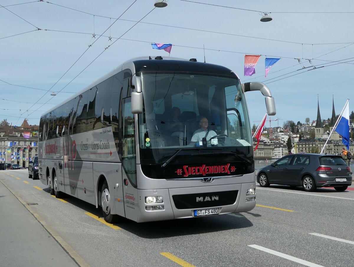 (234'430) - Aus Deutschland: Sieckendiek, Versmold - GT-FS 480 - MAN am 11. April 2022 in Luzern, Bahnhofbrcke